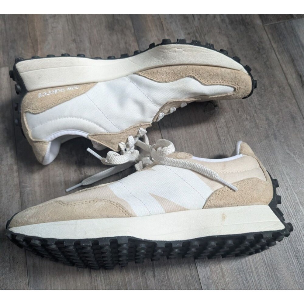 New Balance 327 Shoes 'Beige White' Nylon Retro Runner Lug Sole Women's 8.5 - Picture 2 of 6